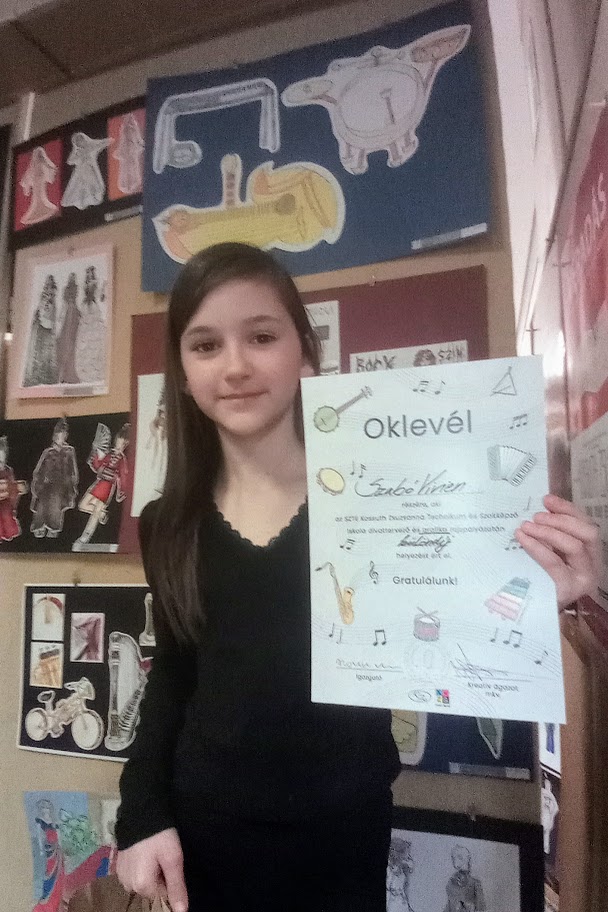 Különdíjas siker a szegedi rajzpályázaton!