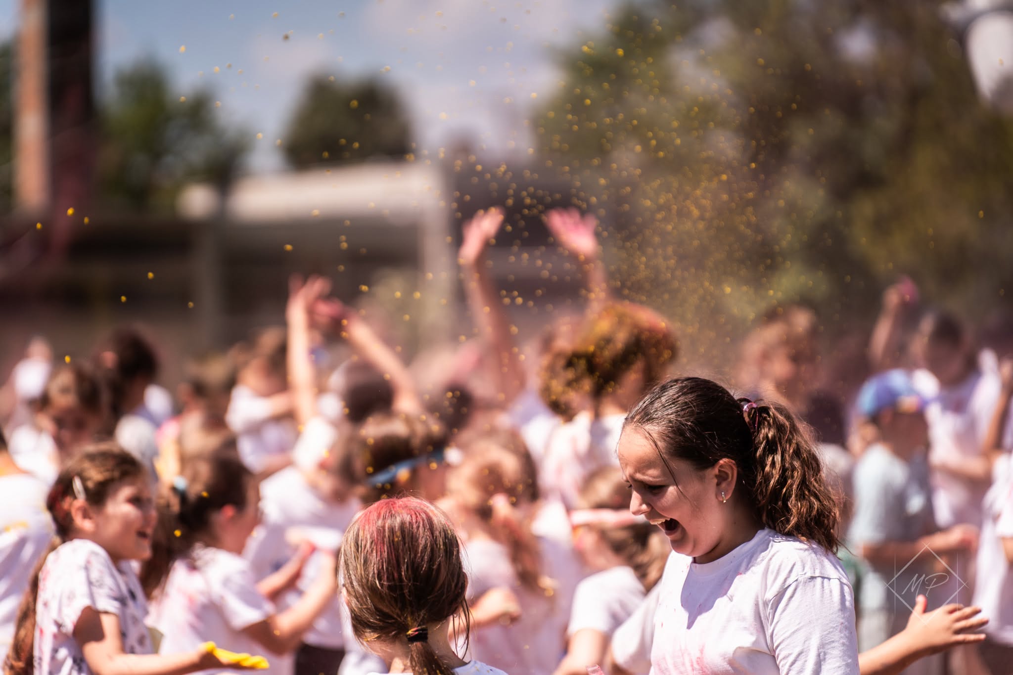 Színekbe borult a Kisteleki Általános Iskola – ColorFest zárta a tanévet